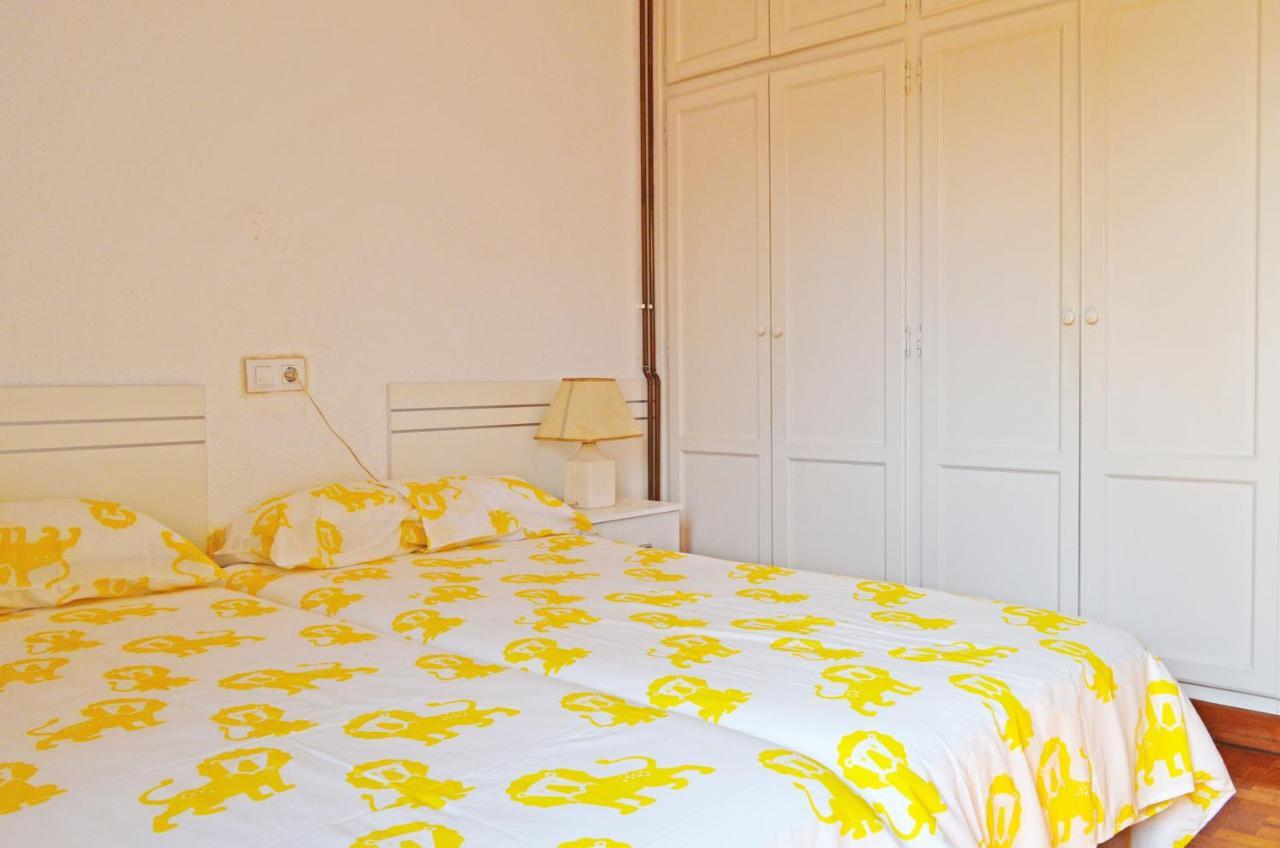 Apartamento El Corro: Con Parking En Pleno Centro De Comillas Exterior photo